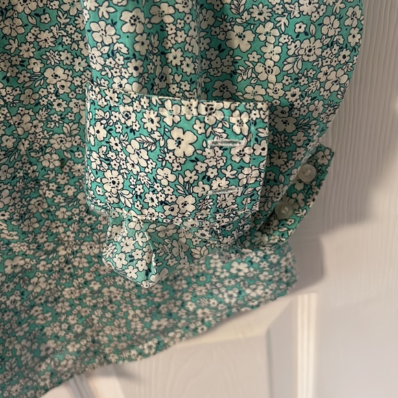 The limited woman long sleeve floral dress shirt - Picture 5 of 6